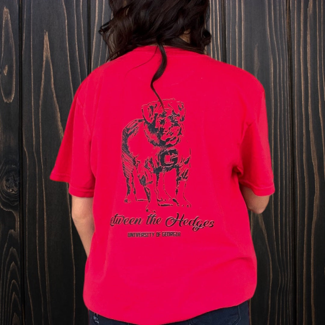 Between The Hedges Tee - Southern Obsession Co.