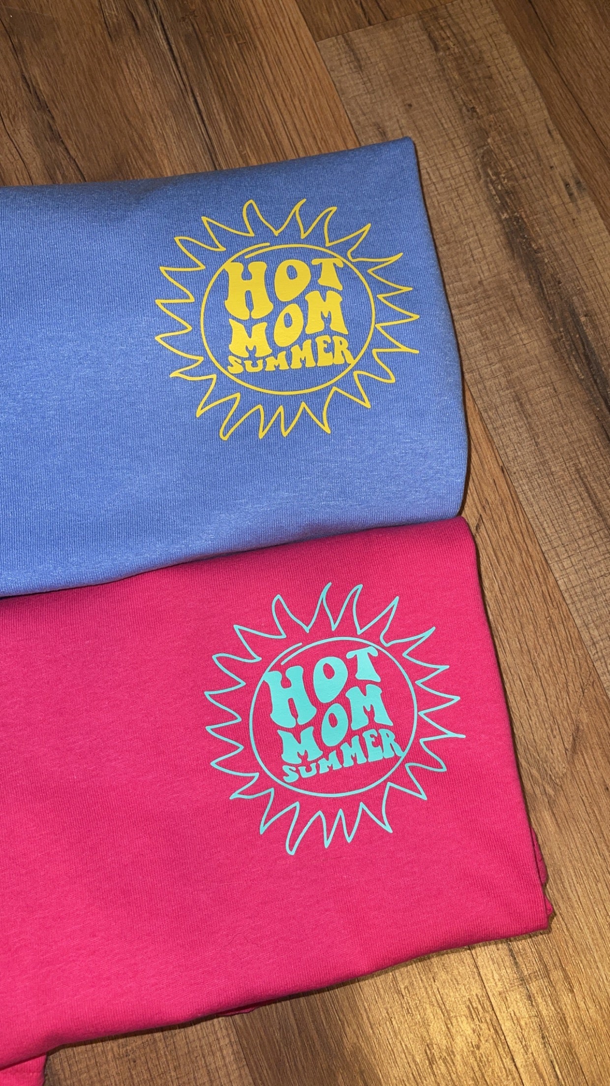 Hot MOM Summer Tee - Southern Obsession Co.