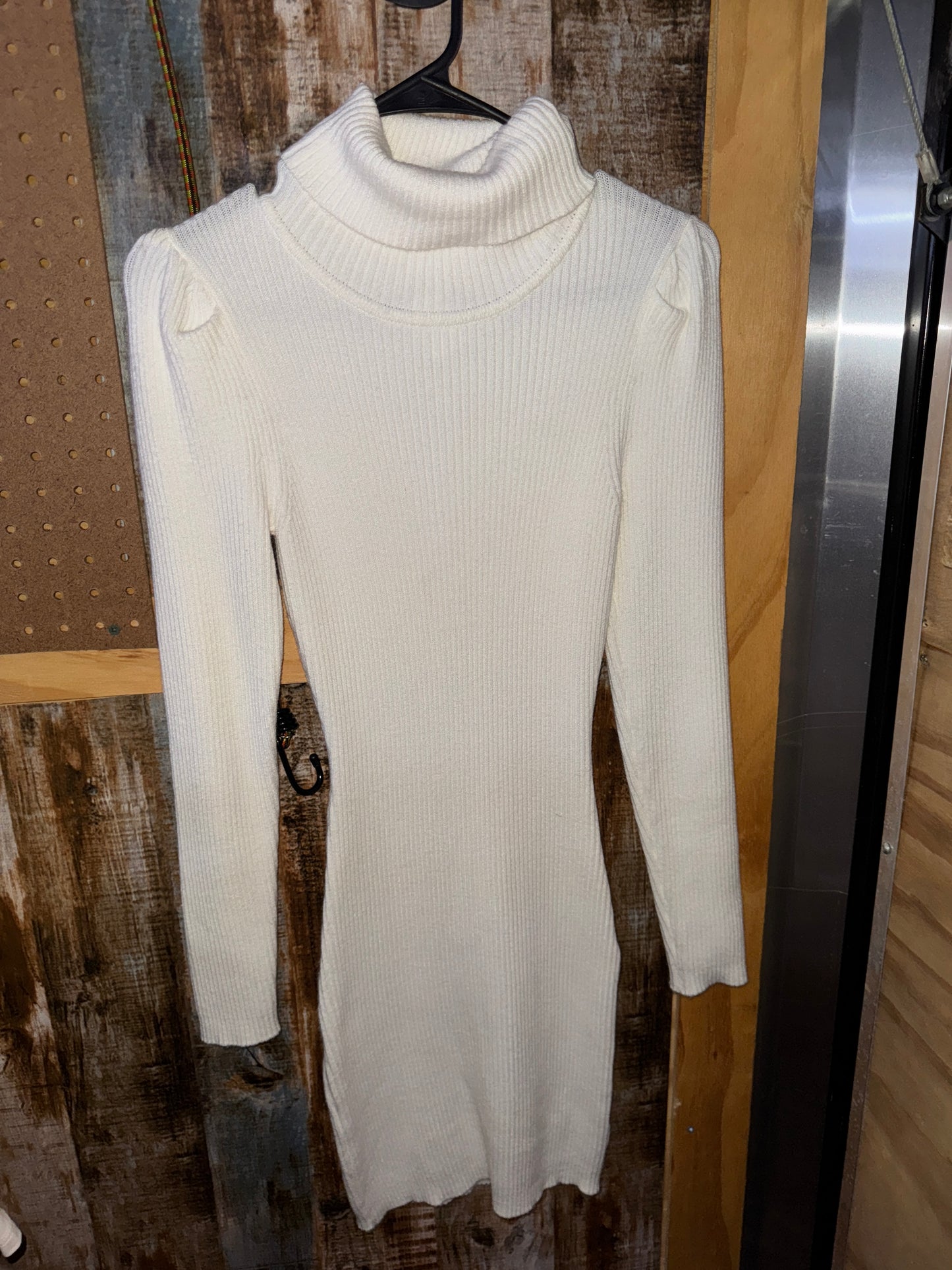 Small Knit Turtle Neck